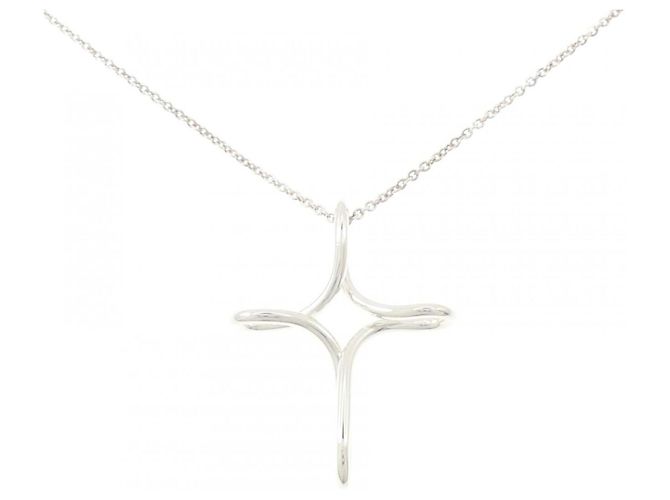 Collar Tiffany & Co. Infinity Cross