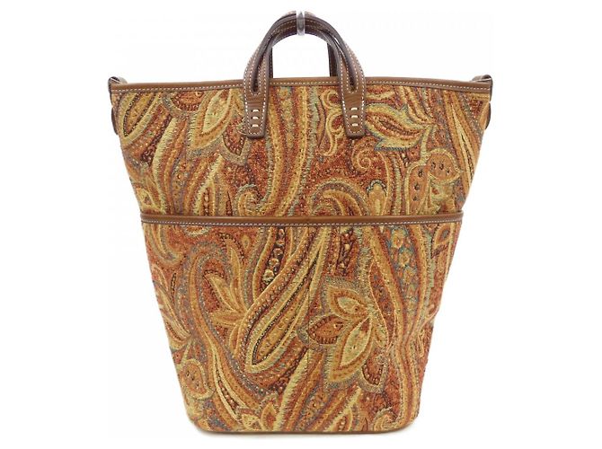 Autre Marque Eine VACATION-Tasche Braun