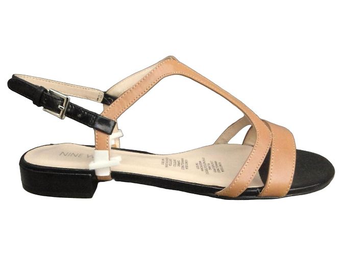 Nine West Sandali Piatti in Pelle Marrone Nero