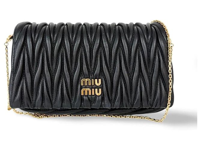Miu Miu Cuero Nappa Matelassé Negro