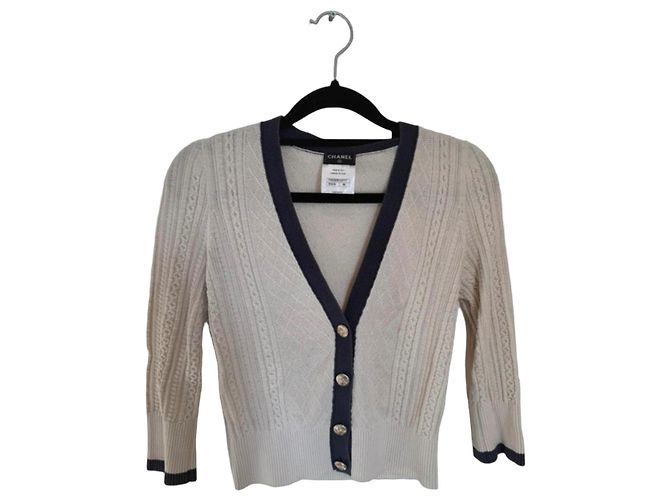 Chanel Strickjacke V-Ausschnitt Beige Dunkelblau