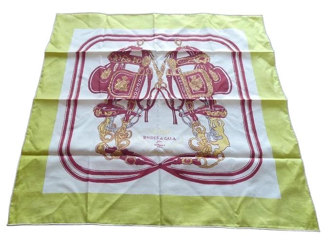 Hermès Pañuelo de seda Brides de Gala Bandana 55 Blanco Roja Amarillo