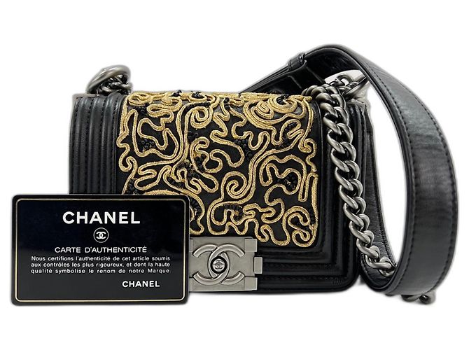 Mini borsa a tracolla Boy di Chanel Nero