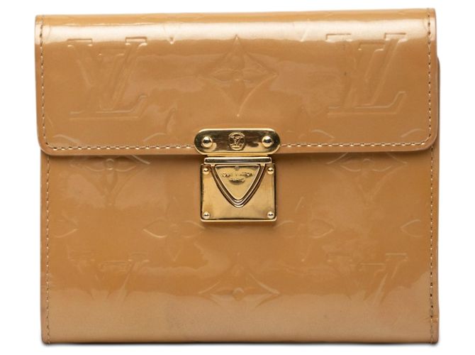Louis Vuitton Beige Monogram Vernis Koala Wallet