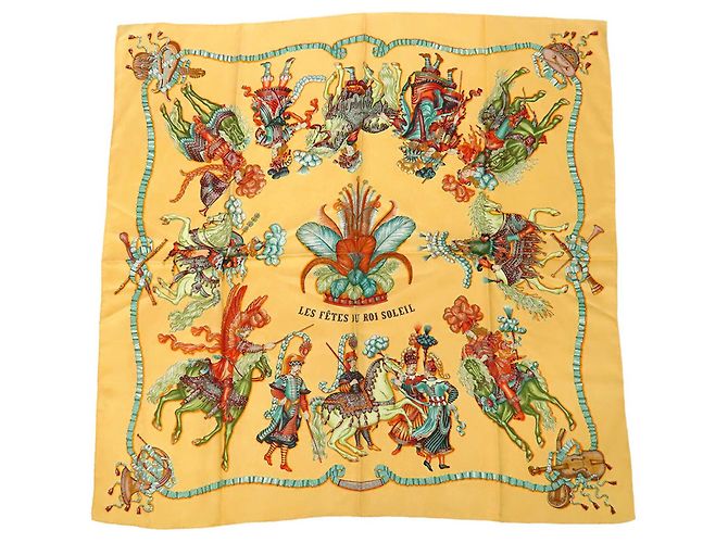 Lenço de seda Hermès Yellow Les Fetes du Roi Soleil 90 Amarelo Mostarda