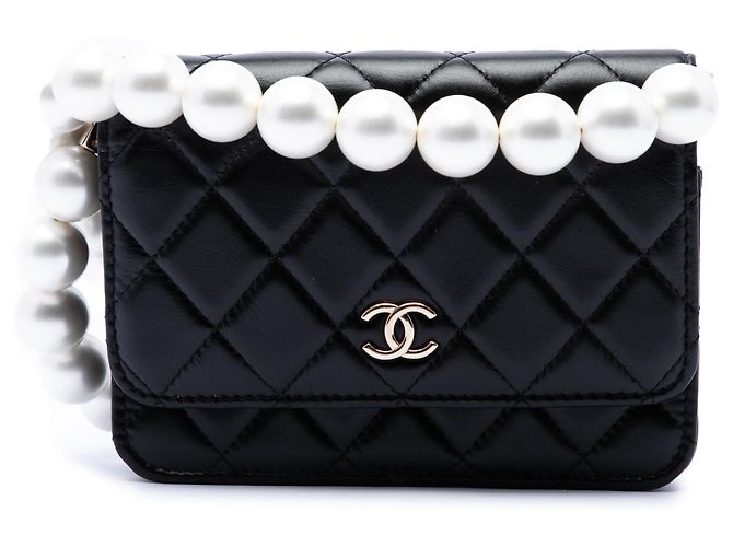 Chanel Black CC gestepptes Kalbsleder Maxi Perlen Wallet on Chain Schwarz