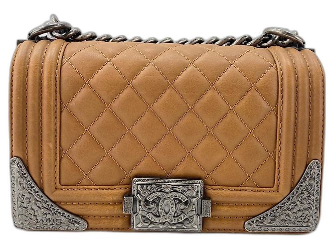 Le Boy Bolsa Chanel Boy de ombro marrom