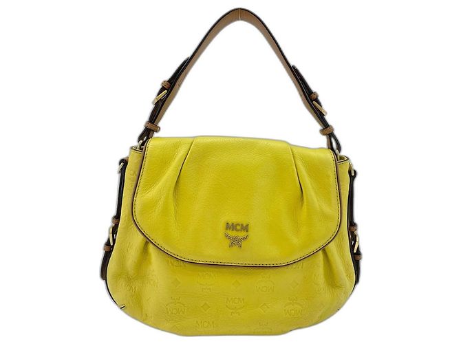 MCM Schultertasche aus gelbem Leder