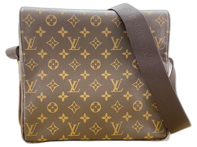 Bolsa de Ombro Louis Vuitton Naviglio Marrom