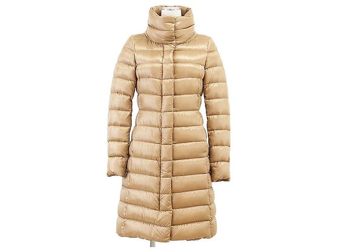 Autre Marque Abrigo ligero de plumón Herno de nylon Beige Camello