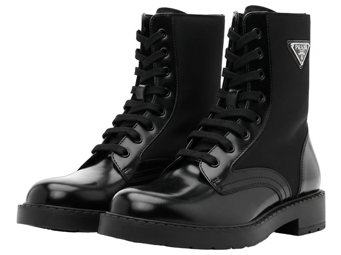 Botas de amarrar em couro e nylon Prada Monolith Preto
