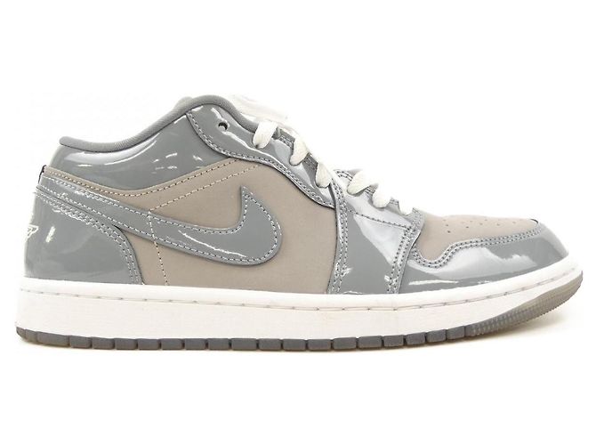 Autre Marque Nike Jordan Sneaker Braun