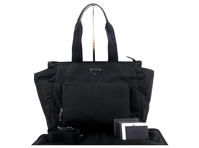 Prada Bolsa de bebê Re-Nylon Preto