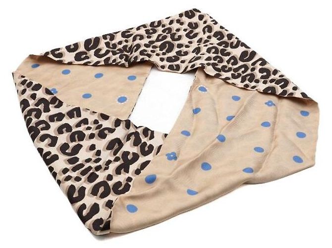 Louis Vuitton Cachecol Snood de seda com estampa de leopardo e bolinhas