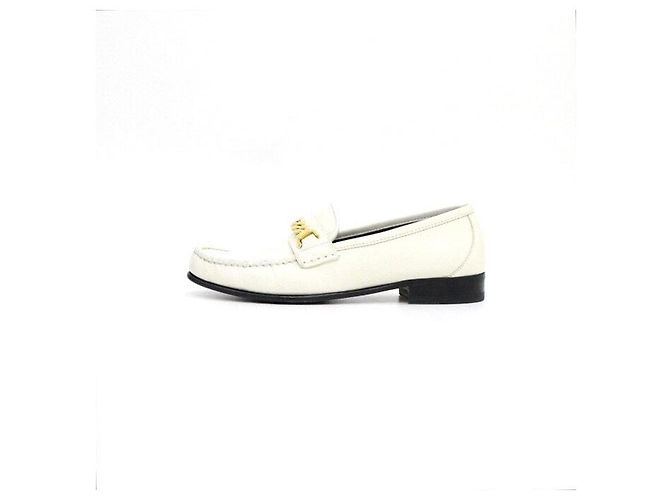 Gucci Mocasines de mujer en cuero blanco con cadena
