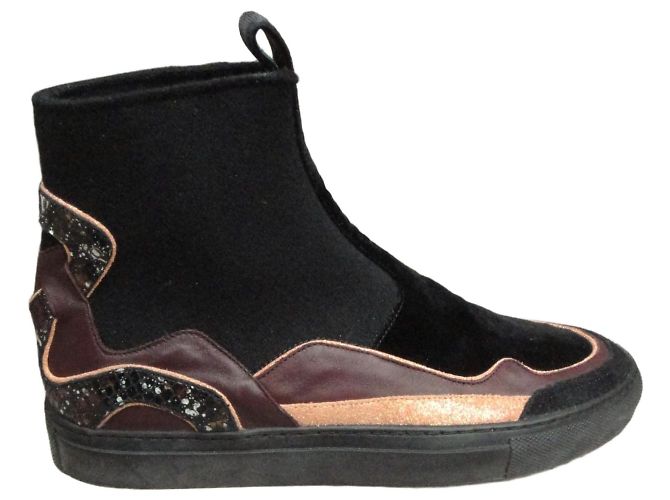 Botas Dries Van Noten em couro e veludo Marrom Preto