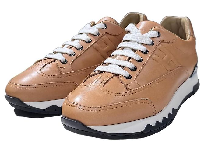 Hermès Baskets en cuir de veau Trail Marron