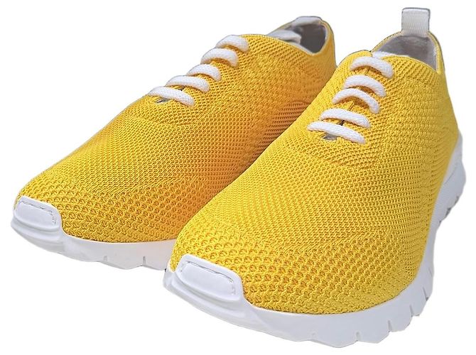 Kiton Baskets en maille de coton jaune