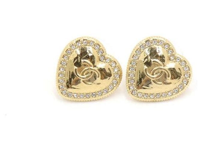 Chanel Orecchini a cuore in cristallo e oro con logo CC D'oro