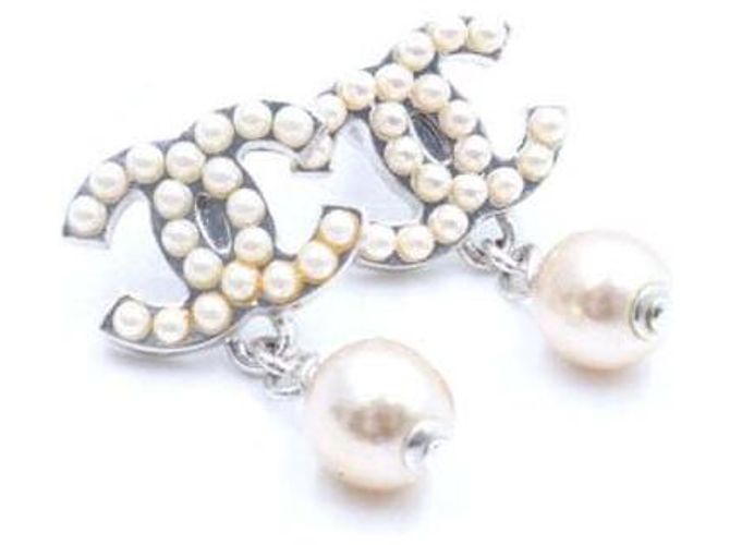 Chanel Pendientes CC Pearl Drop Multicolor