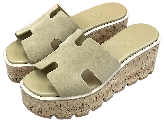 Hermès Sandales à talons compensés Eze Suede Beige