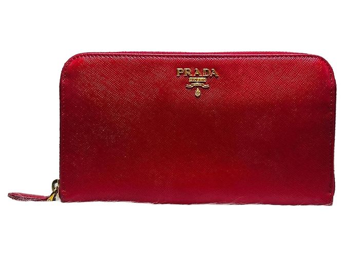 Prada Cartera Saffiano con cremallera roja