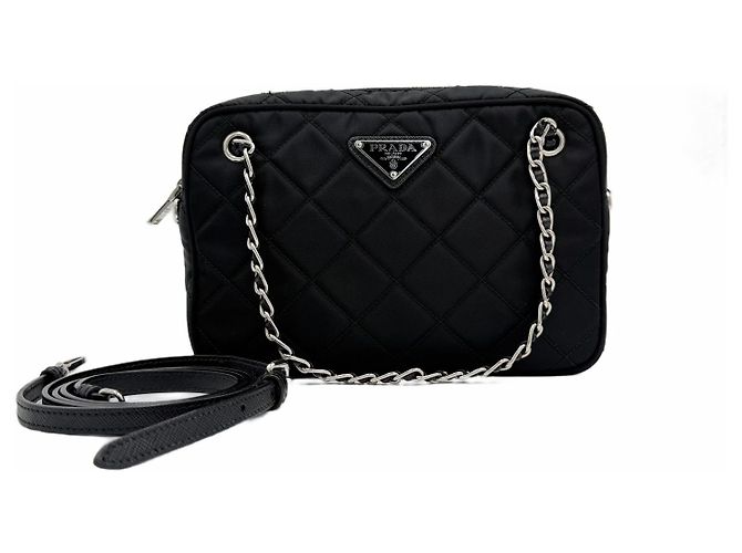 Prada Bolsa tiracolo e crossbody de nylon acolchoado com corrente Preto