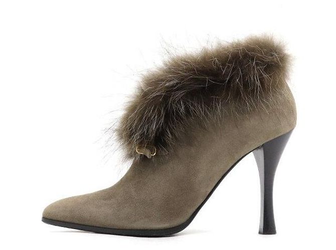 Hermès Stivaletti in scamosciato e pelliccia da donna Marrone