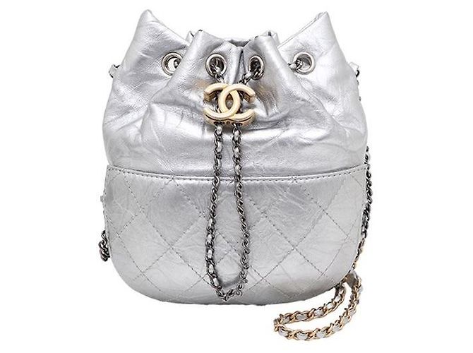 Chanel Borsa a secchiello Gabrielle, borsa a tracolla e borsa crossbody Argento