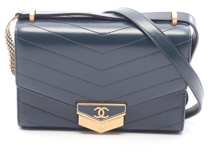 Bolsa de ombro Chanel Chevron V-Stitch verde