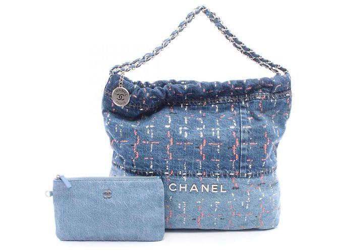 Borsa Chanel Matelassé 22 Large Denim Blu