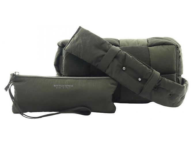 Borsa a tracolla Bottega Veneta Padded Tech Cassette Verde