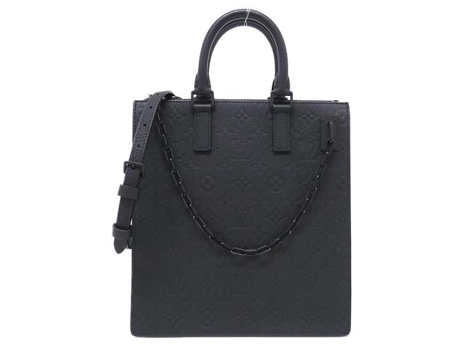 Sac Messenger Plat Louis Vuitton Taurillon Monogram Noir