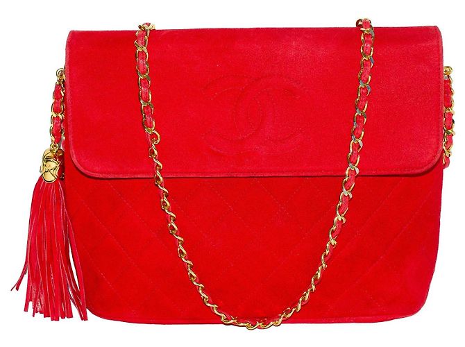 Chanel Clássica Matelassé Bolsa de Ombro em Camurça Vermelha com Borla