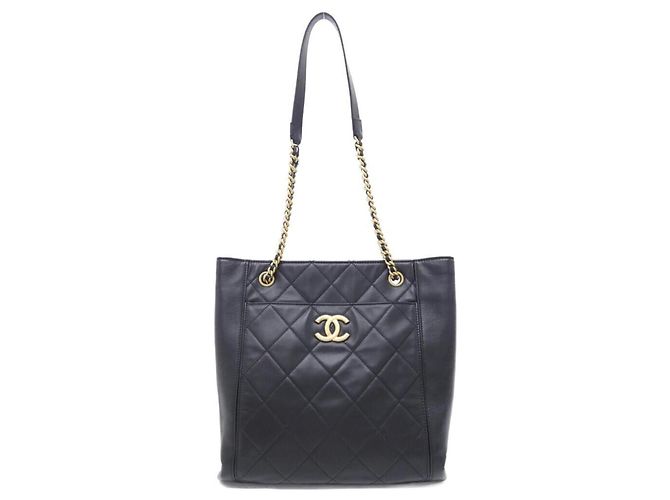 Borsa a tracolla usata Chanel AS2295 Nero
