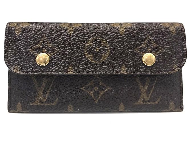 Louis Vuitton Monogram Keycase