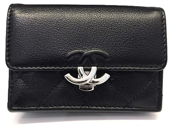 Timeless Chanel Small Flap Wallet in Black