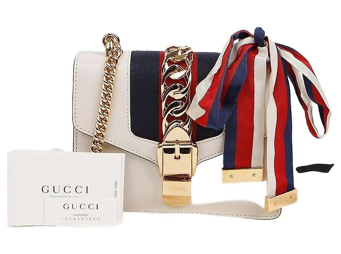 Gucci Mini bolsa de ombro com corrente de couro Sylvie Branco