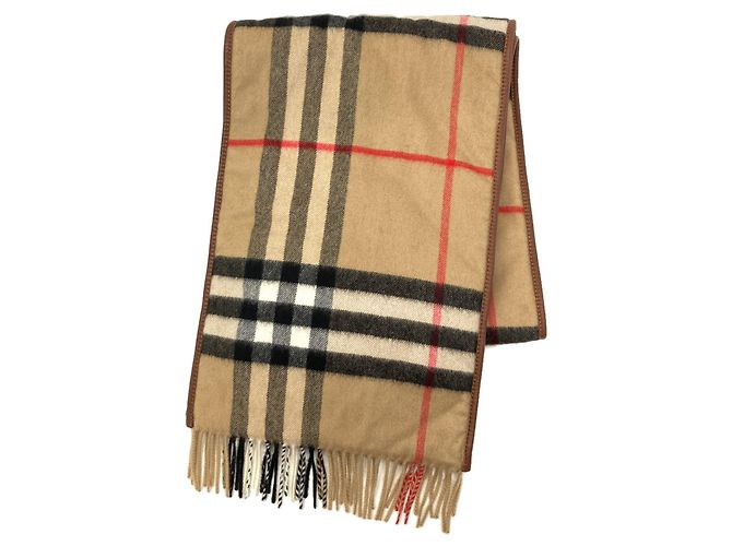 Burberry Schal mit braunem Check-Muster
