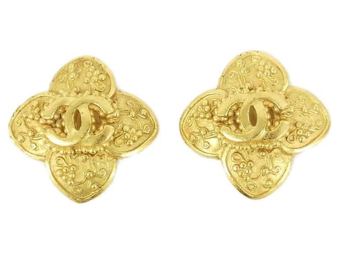 Orecchini a clip dorati Chanel D'oro