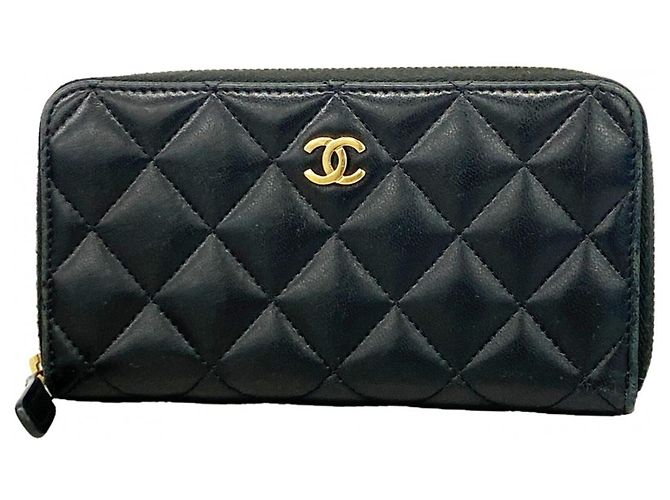 Chanel Matelassé Lambskin Wallet Black