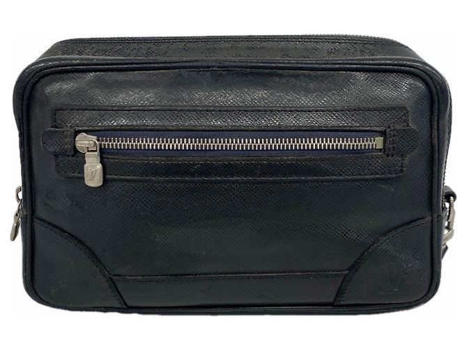 Pochette Louis Vuitton Taiga Pavel Gris