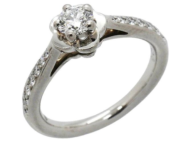 Chanel Platinum 950 Camellia Diamond Ring