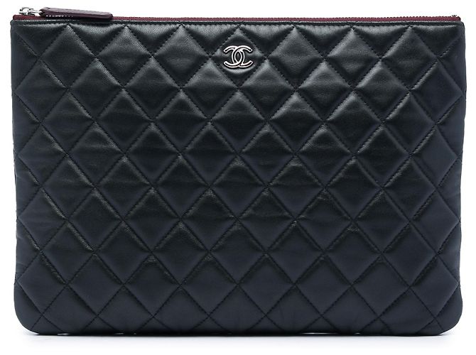 Clutch Chanel Black Medium Quilted Lambskin O Case Nero