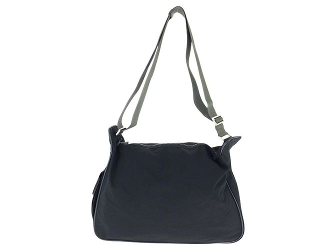 Prada Nylon Schultertasche Messenger Schwarz