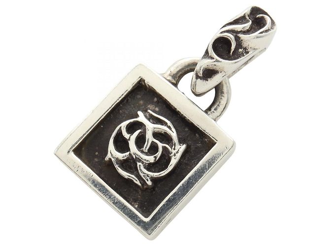Chrome Hearts FRAMED FLRL Silver Pendant Silvery Metallic