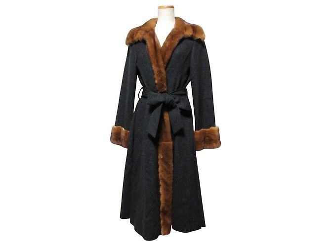 Autre Marque Casaco longo de cashmere e lã com pele de vison FOXEY Marrom