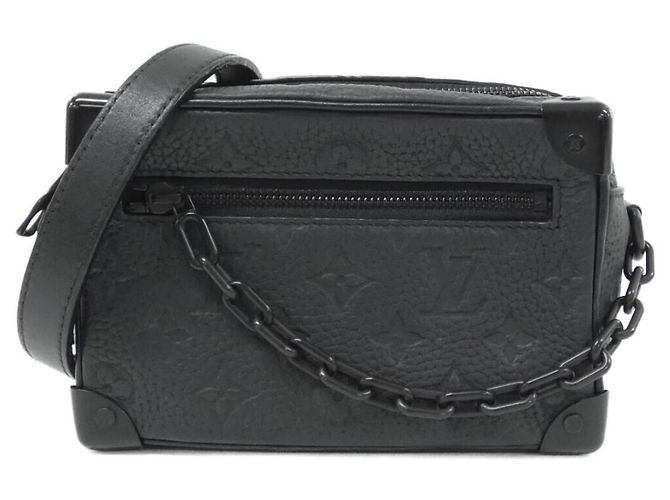 Sac à bandoulière Louis Vuitton Taurillon Monogram Mini Soft Trunk Noir
