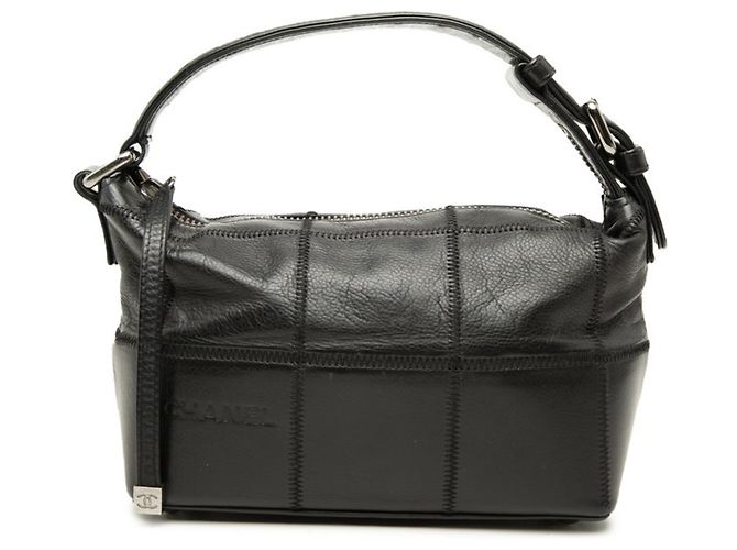 Borsa Chanel Chocolate Bar in pelle caviar nera Nero