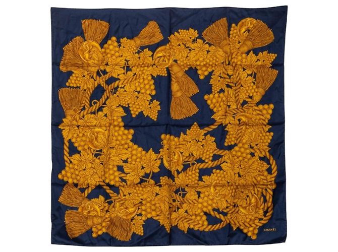 Sciarpa in seta blu navy e giallo Chanel 
